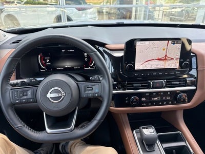 2025 Nissan Pathfinder Platinum