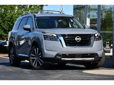 2025 Nissan Pathfinder Platinum