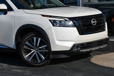 2023 Nissan Pathfinder Platinum
