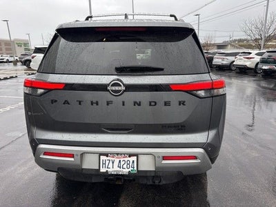 2022 Nissan Pathfinder Platinum