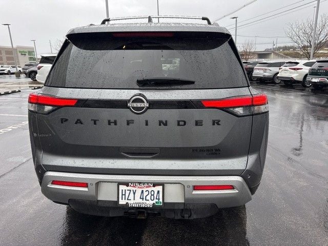 2022 Nissan Pathfinder Platinum