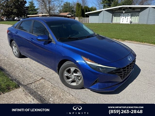 2022 Hyundai Elantra SE