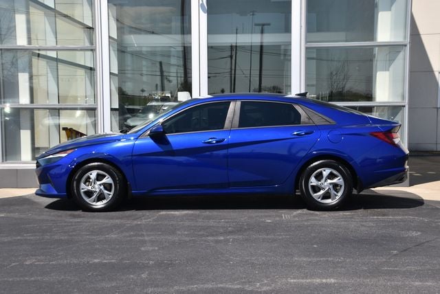 2022 Hyundai Elantra SE