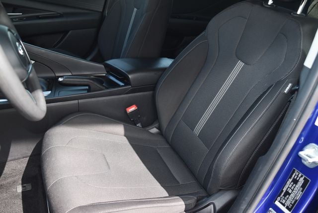 2022 Hyundai Elantra SE