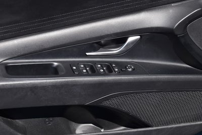 2022 Hyundai Elantra SE