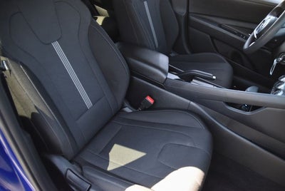 2022 Hyundai Elantra SE