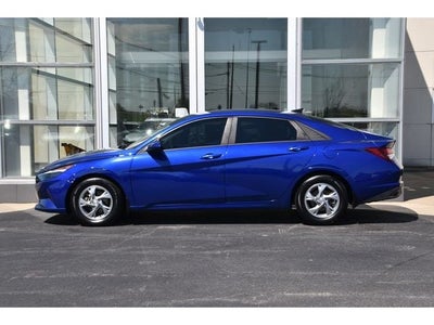 2022 Hyundai Elantra SE