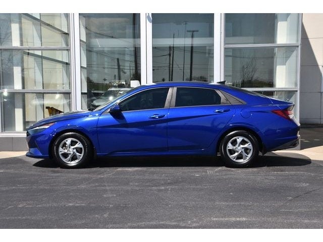 2022 Hyundai Elantra SE