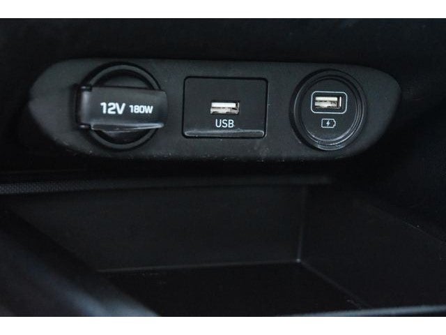 2022 Hyundai Elantra SE