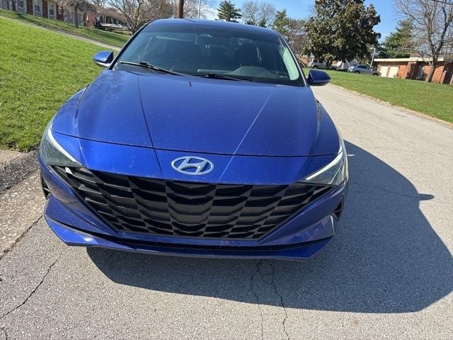 2022 Hyundai Elantra SE