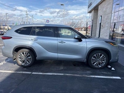 2021 Toyota Highlander Platinum