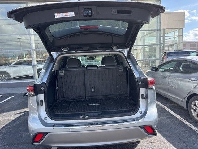 2021 Toyota Highlander Platinum