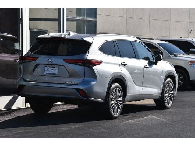 2021 Toyota Highlander Platinum