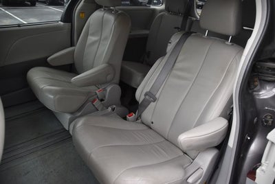2013 Toyota Sienna XLE