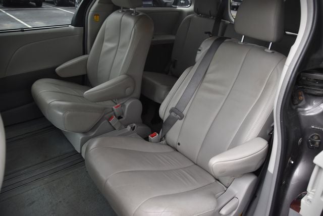 2013 Toyota Sienna XLE