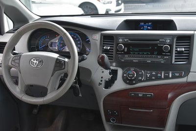 2013 Toyota Sienna XLE