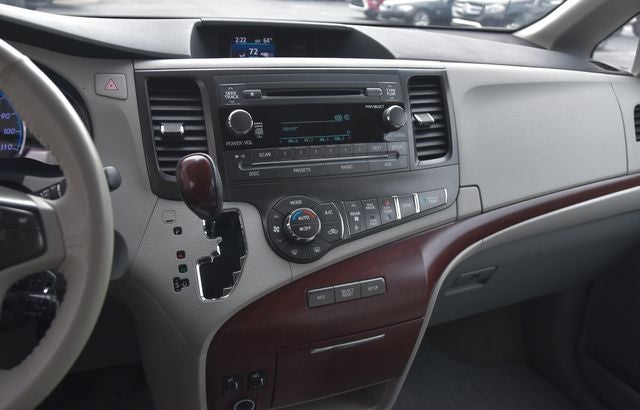 2013 Toyota Sienna XLE