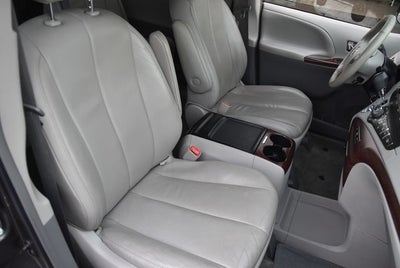 2013 Toyota Sienna XLE