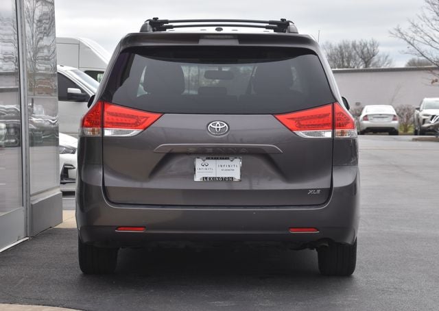 2013 Toyota Sienna XLE