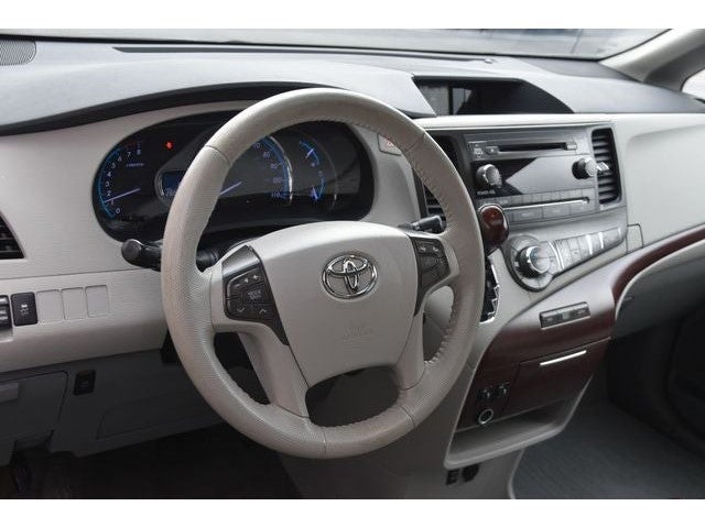 2013 Toyota Sienna XLE