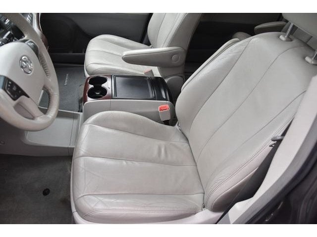 2013 Toyota Sienna XLE