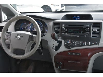 2013 Toyota Sienna XLE