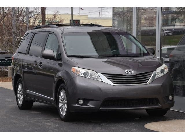 2013 Toyota Sienna XLE