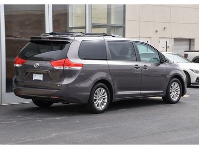 2013 Toyota Sienna XLE