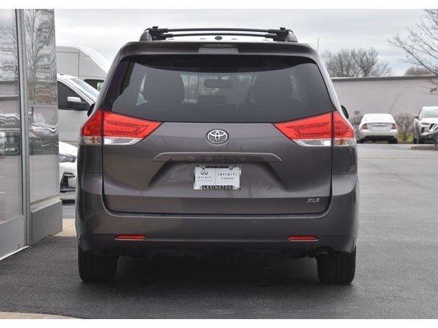 2013 Toyota Sienna XLE
