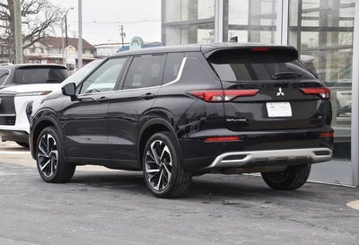 2024 Mitsubishi Outlander SE