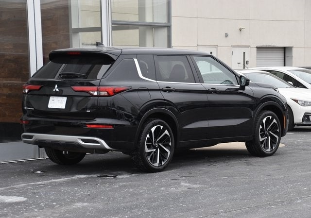 2024 Mitsubishi Outlander SE