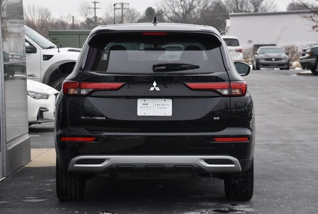 2024 Mitsubishi Outlander SE