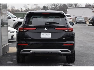 2024 Mitsubishi Outlander SE