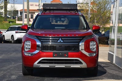 2023 Mitsubishi Outlander Base