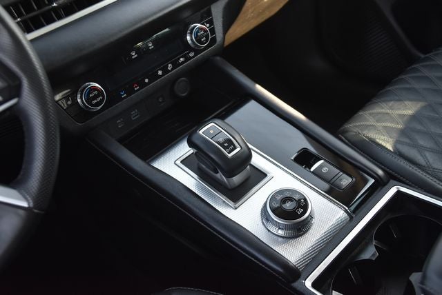 2023 Mitsubishi Outlander Base