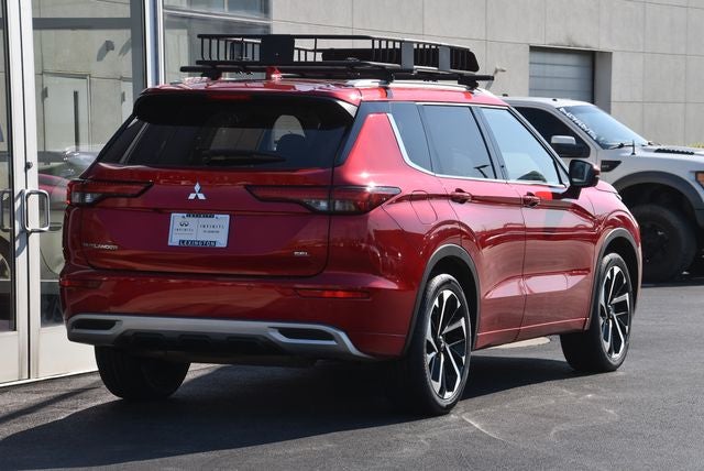 2023 Mitsubishi Outlander Base