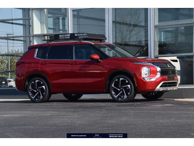 2023 Mitsubishi Outlander Base
