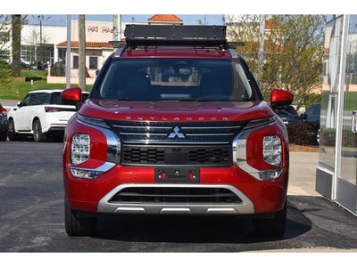 2023 Mitsubishi Outlander Base