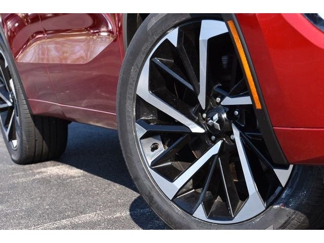 2023 Mitsubishi Outlander Base