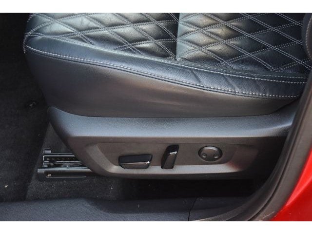 2023 Mitsubishi Outlander Base