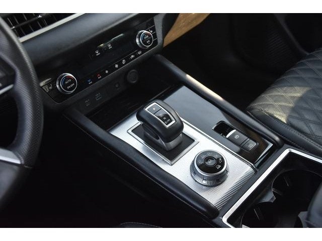 2023 Mitsubishi Outlander Base