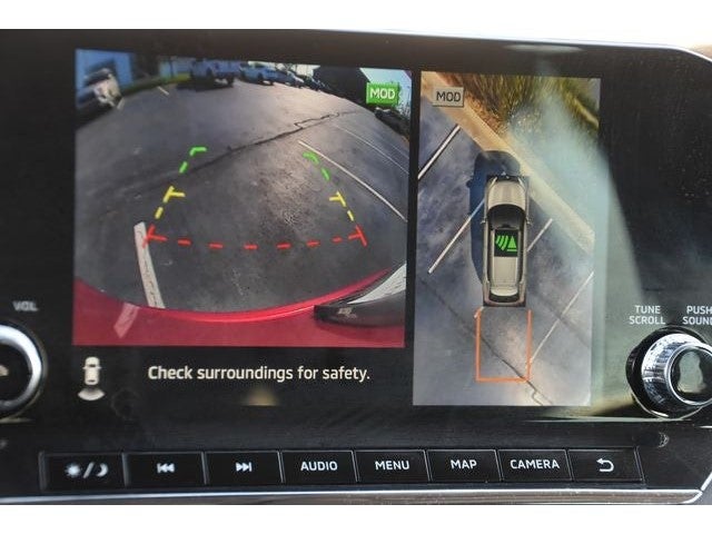 2023 Mitsubishi Outlander Base