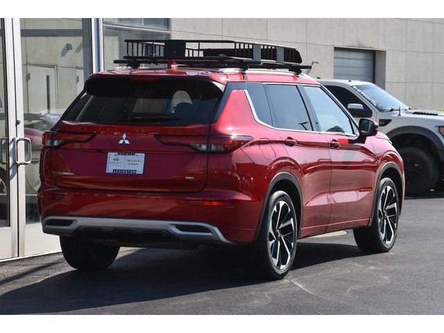 2023 Mitsubishi Outlander Base