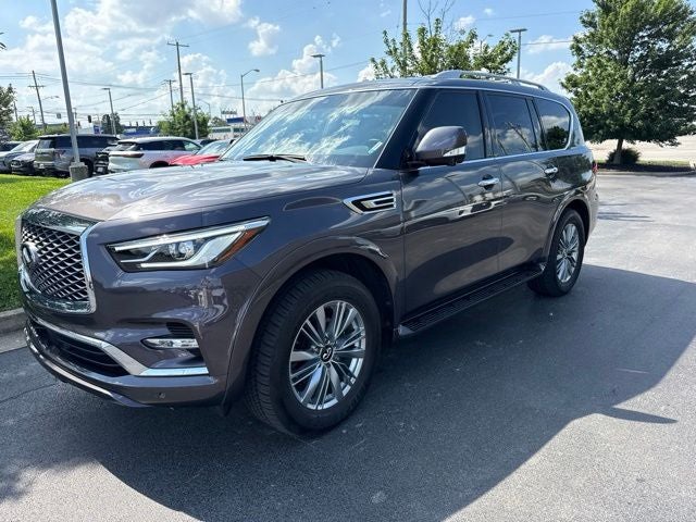 2023 INFINITI QX80 LUXE 4WD