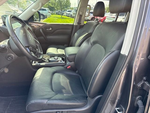 2023 INFINITI QX80 LUXE 4WD