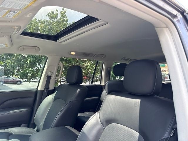 2023 INFINITI QX80 LUXE 4WD