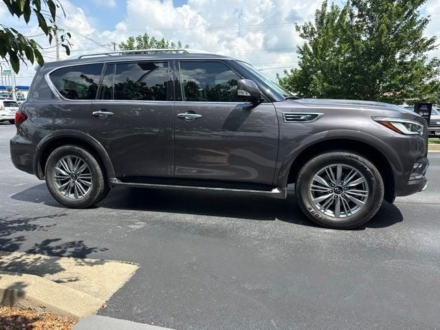 2023 INFINITI QX80 LUXE 4WD