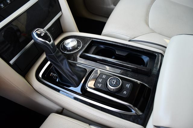 2022 INFINITI QX80 LUXE 4WD