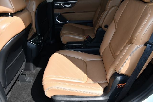2027 INFINITI QX80 Luxe 4WD