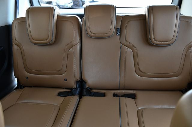 2027 INFINITI QX80 Luxe 4WD
